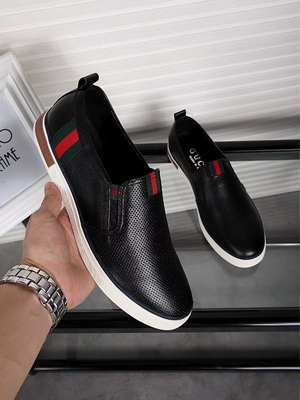 Gucci Men Loafers_174